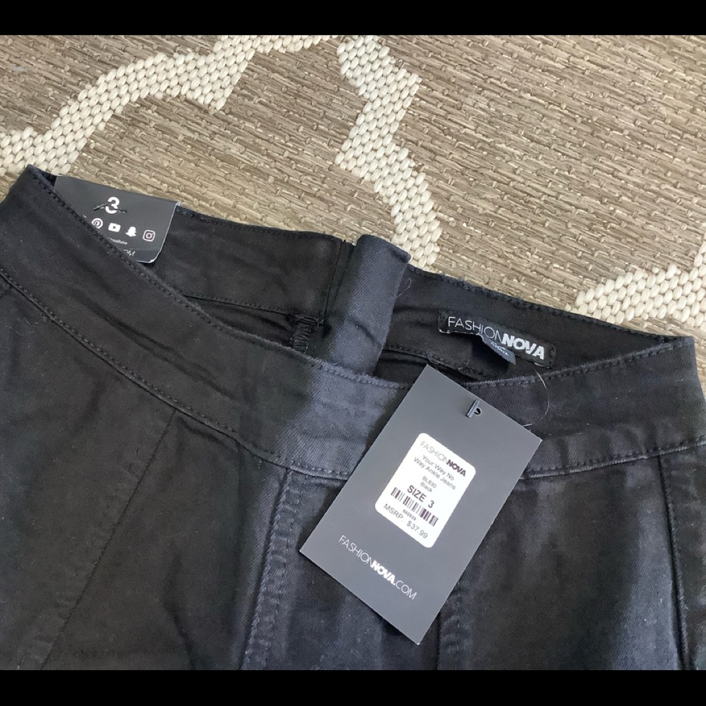 New with tags black jeans